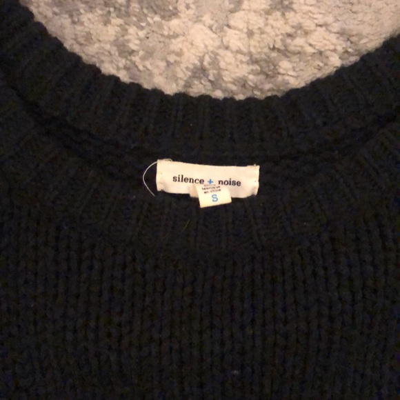 Sweater - Picture 2 of 3